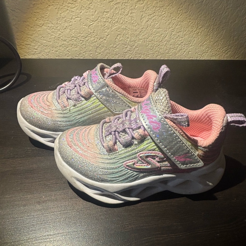 Skechers girl light up sneakers shoes | 6k